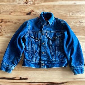 Levi Strauss boys jean jacket. Flannel lined. Great condition.
